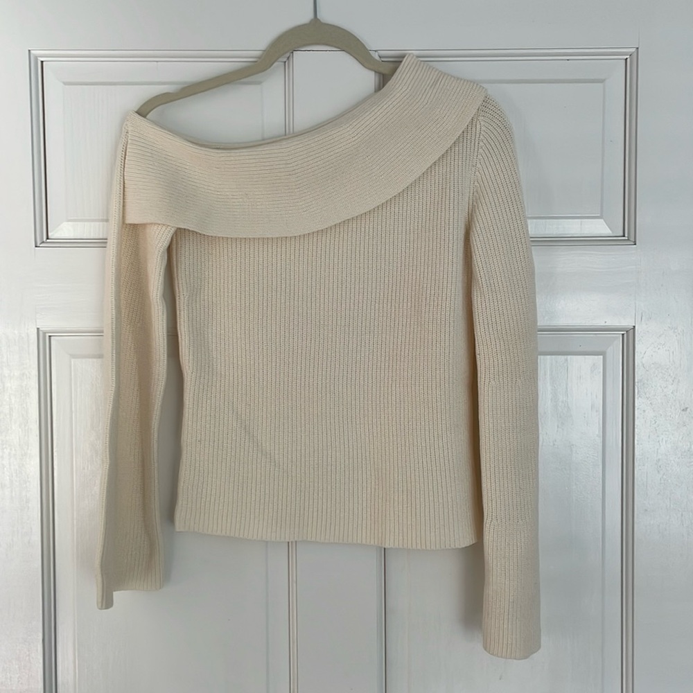 Ivory Theory Off the Shoulder Sweater Size Small
